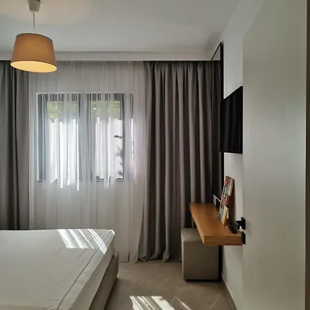 Nest ساراندا