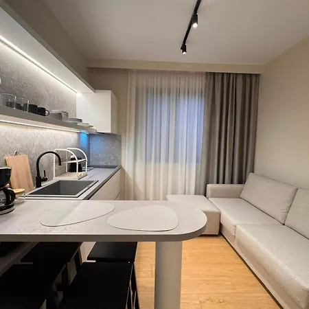 Nest Sarandë