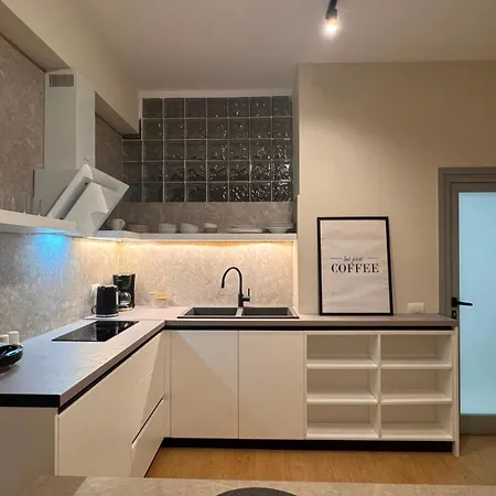 Nest ساراندا